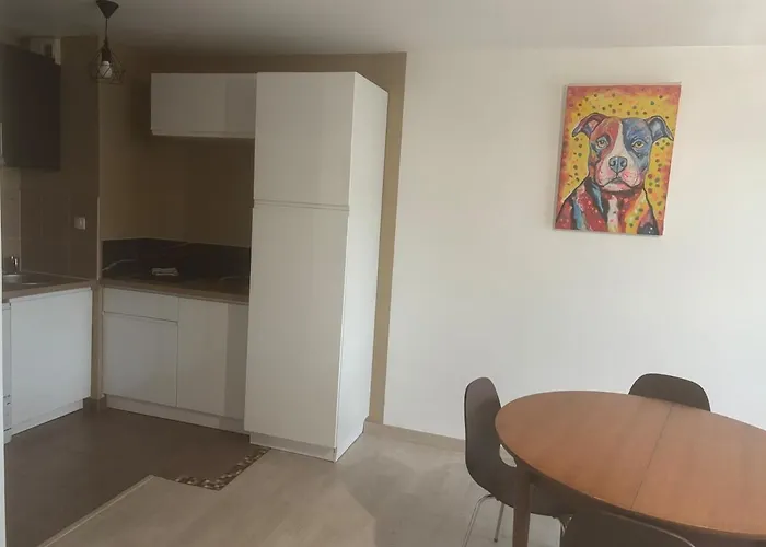 4 Personnes Rue De La * Ouistreham