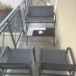 4 Personnes Rue De La